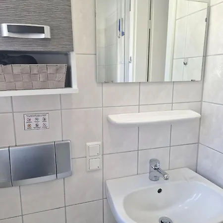 Mit Balkon Im Seepark Apartment Sellin (Rugen)